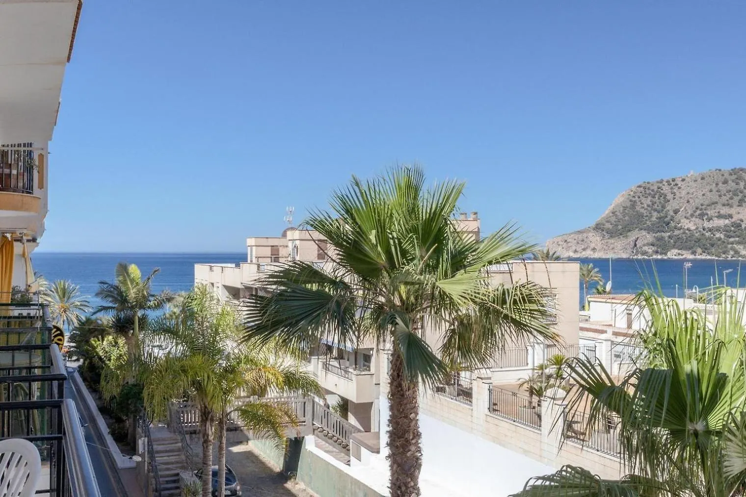 Victoria Cinema Apartment La Herradura